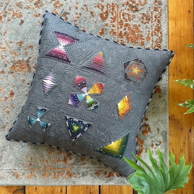 Tiny Piecing  Room N2